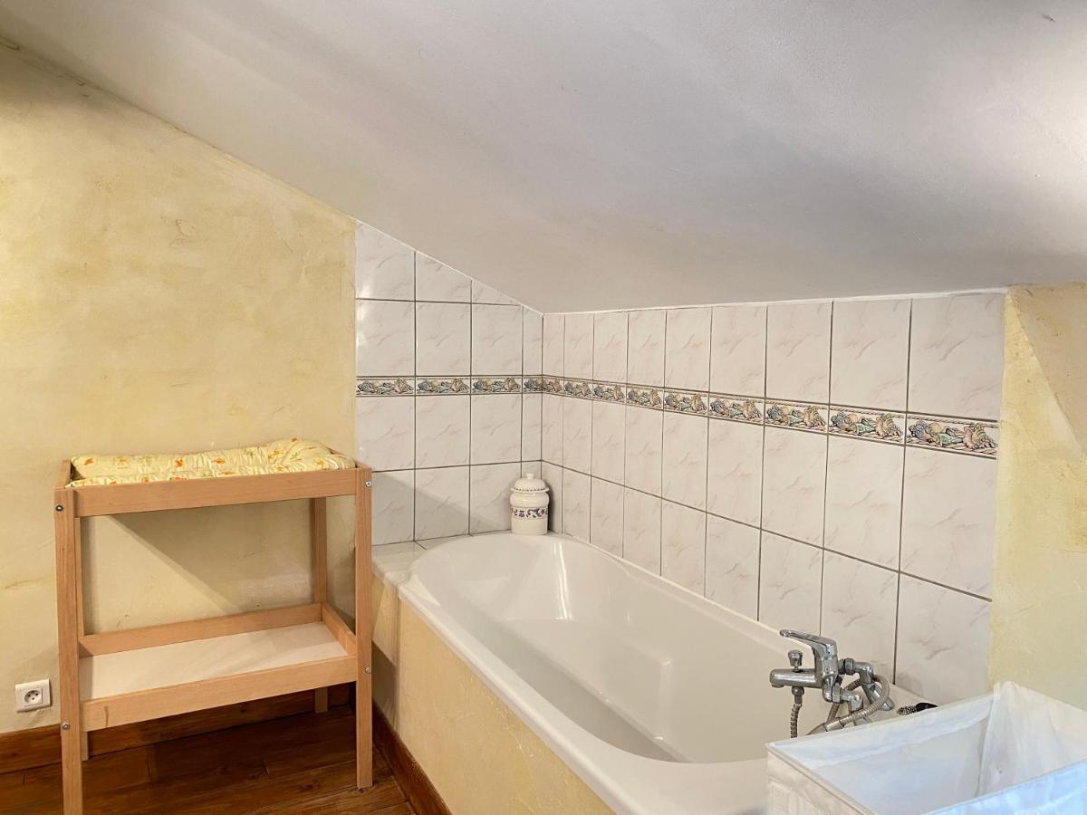 Le Clos Des Figuiers - 3 Gites De Caractere Duravel Bagian luar foto